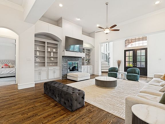 4th image of 5508 Hickory Hill Ln