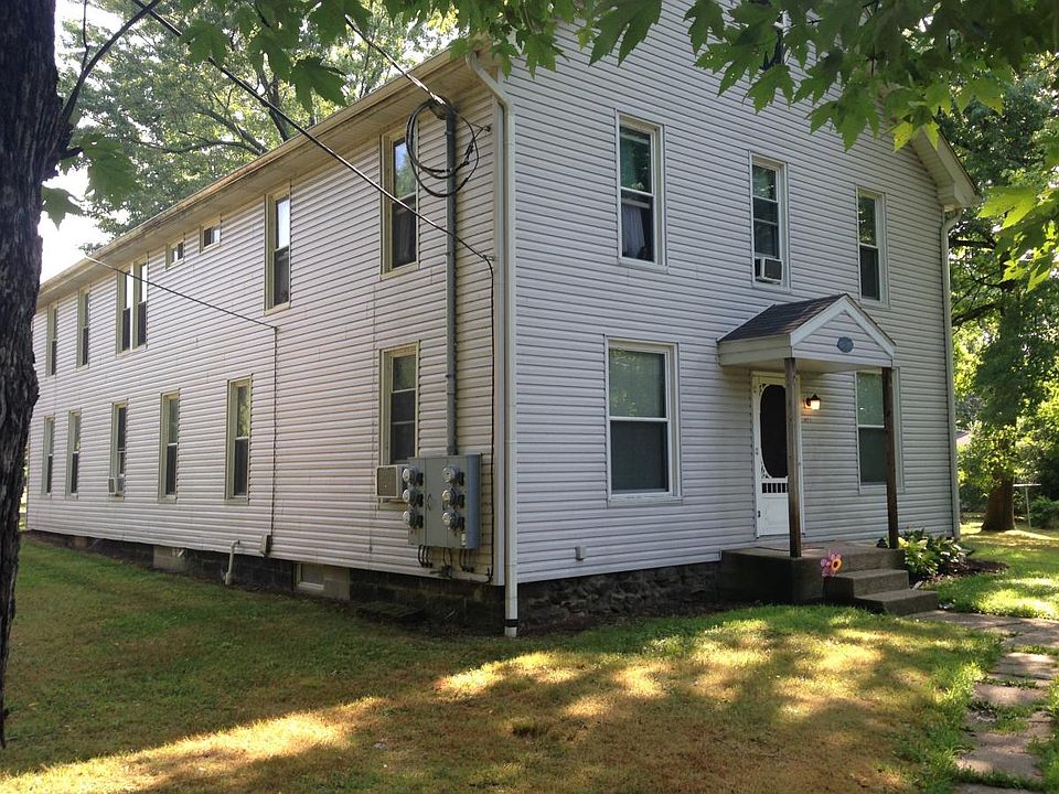 1st image of 217 Orchard St APT 4