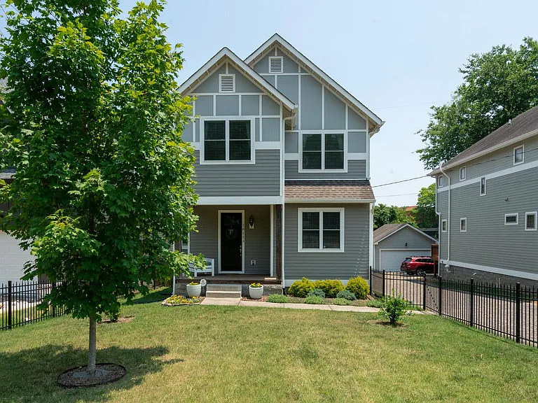 1811A Tammany Dr — Photo 1