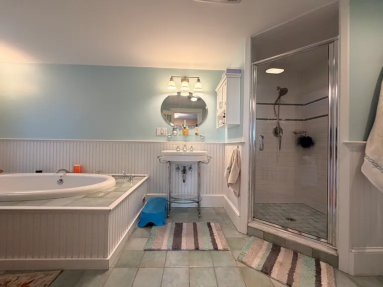 410 Marrett Rd — Photo 15