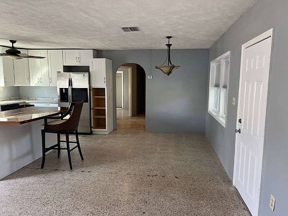 4th image of 1148 Harbor Dr Unit 1