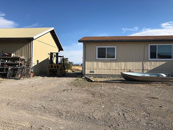 2nd image of 725-825 Us Highway 395 Hwy E