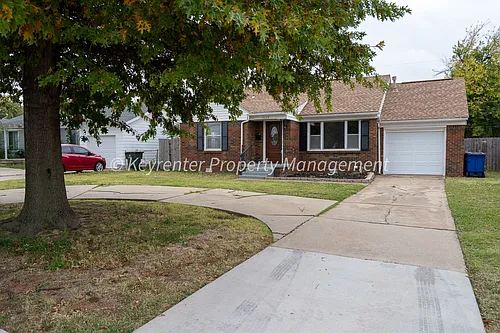 1622 W Britton Rd Photo 1