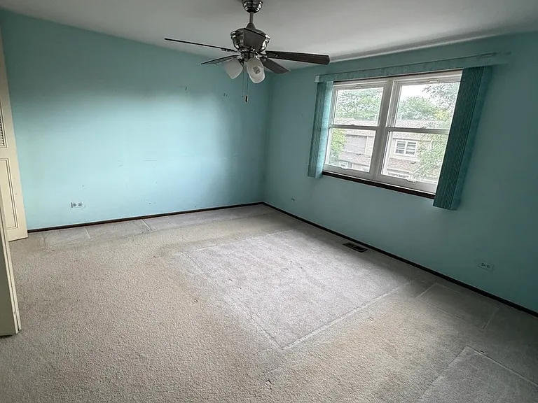 805 Bishop Ct #H — Photo 10