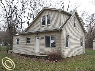 20399 Beatrice St Livonia MI 48152 Zillow