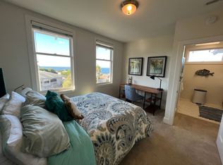 189 Evans Ave, Pacific Grove, CA 93950