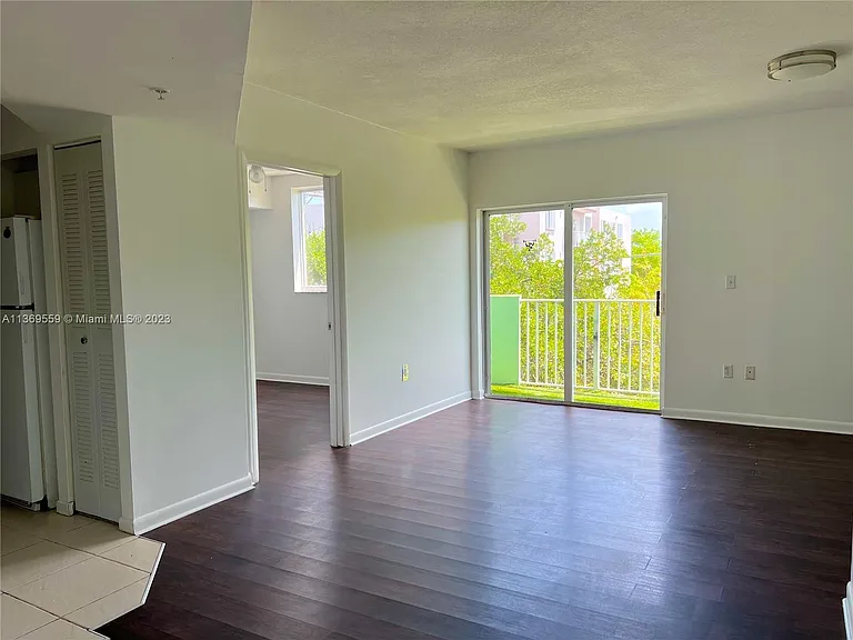 2600 NW 23rd Ct #303 — Photo 7