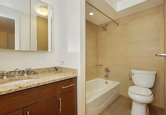5th image of 320 E 58th St APT 3A