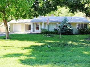 809 Rannells Rd, Manhattan, KS 66502