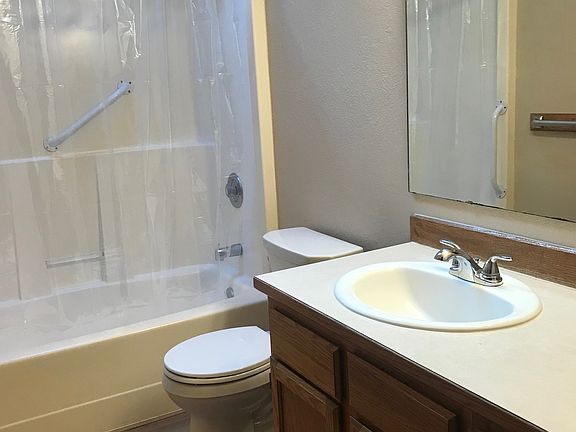 4th image of 4909B Donavan Dr SE