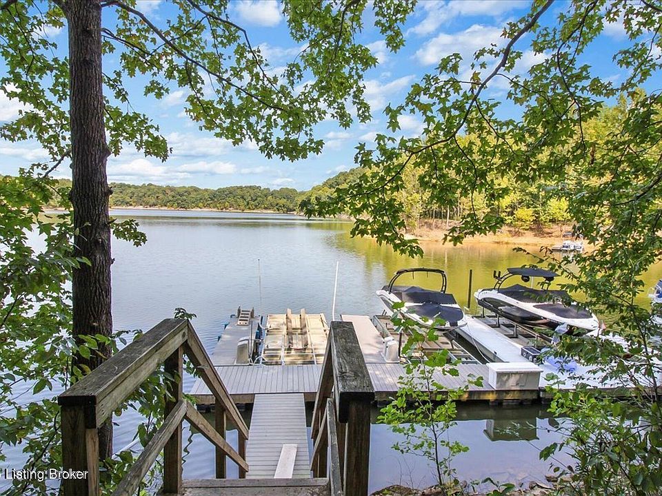 1st image of 308 Bay Ridge Rd