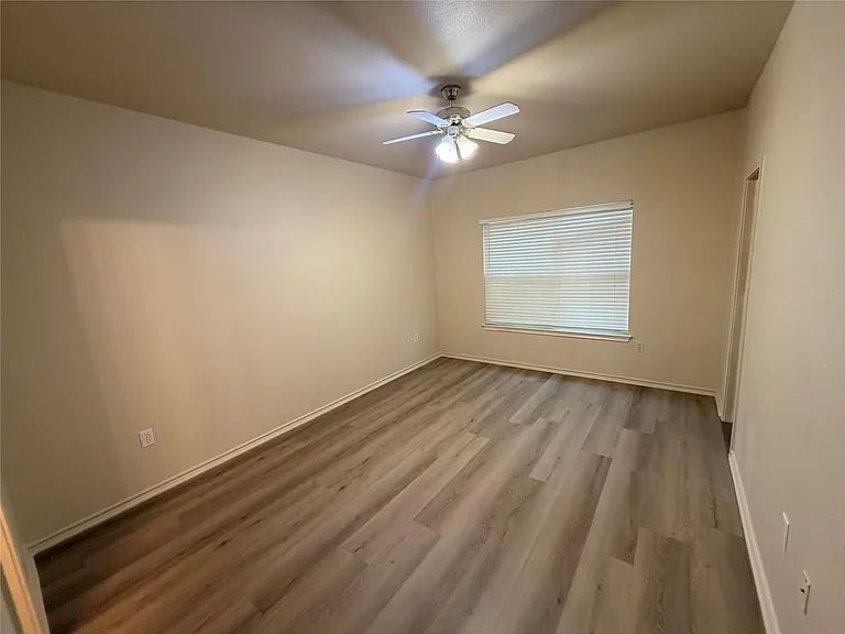 508 Tablerock Cir #B — Photo 9
