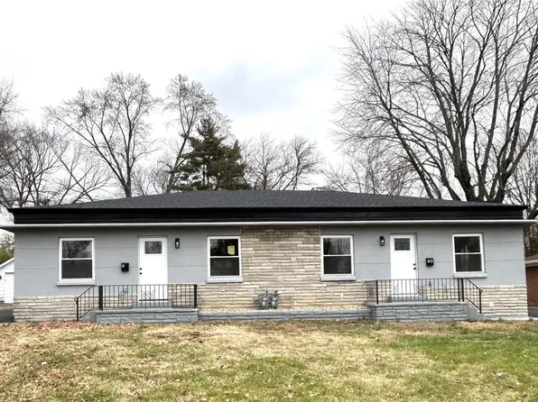 5 Lakewood Dr, Belleville, IL 62223