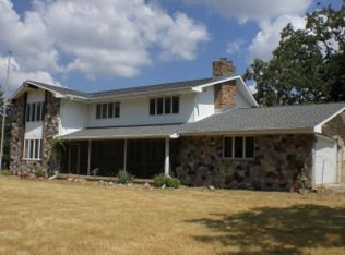 15314 Ives Grove Rd, Union Grove, WI 53182