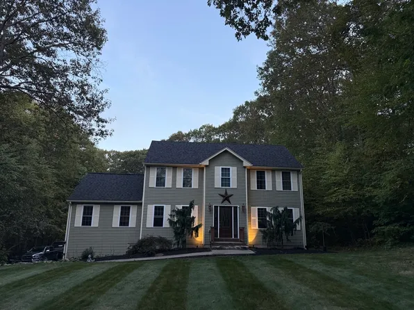 138 Walnut St, Douglas, MA 01516