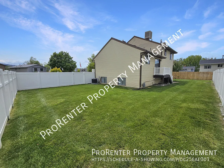 Building Photo - 239 E 975 S