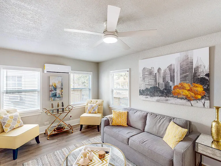 128 Claremont Ave #2 — Photo 3