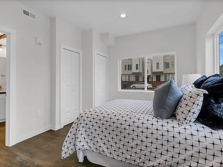 4501 S Warner St — Photo 7