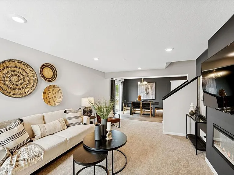 2123 Birch Ln — Photo 3