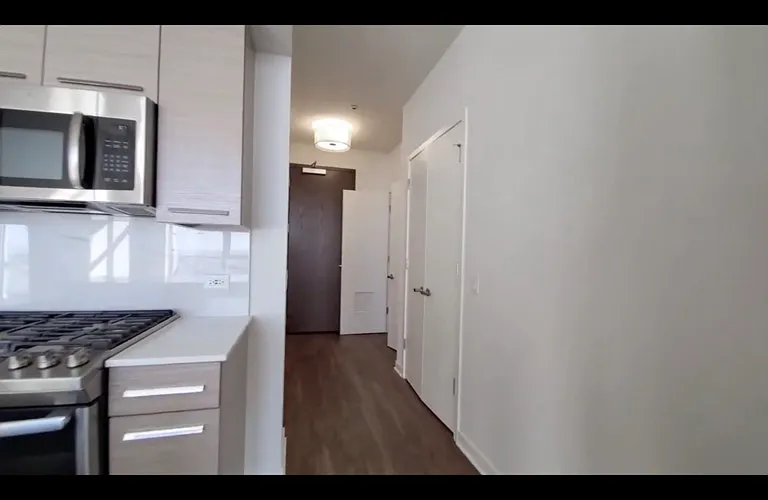 1 N Halsted St — Photo 13