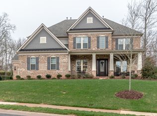 2037 Fitzhugh Ln, Matthews, NC 28104