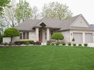 9052 Charing Cross Rd, Woodridge, IL 60517