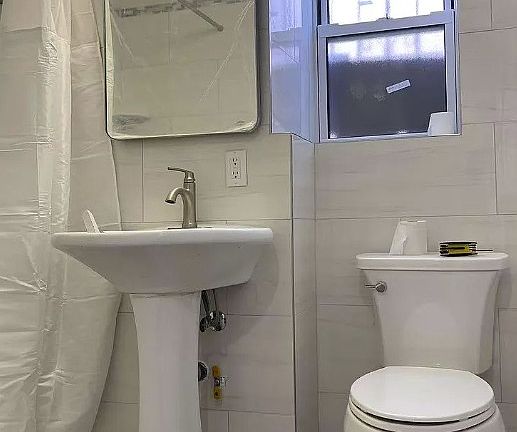 4th image of 1928 84th St #1
