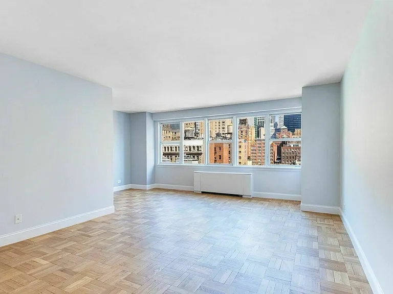 155 E 34th St #11B — Photo 7