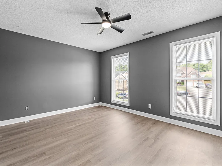 212 Trey Ct — Photo 41