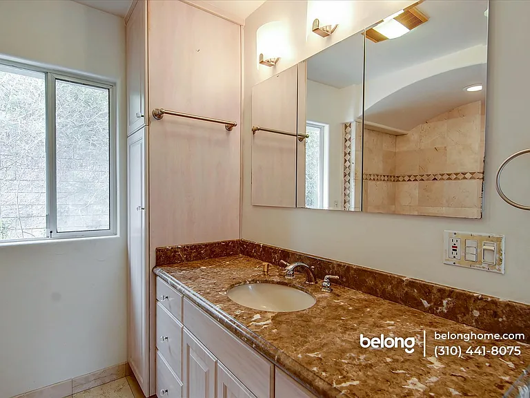 8527 Wonderland Ave — Photo 42