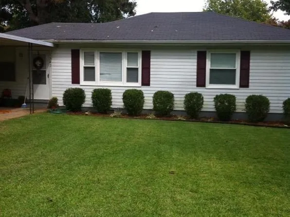 1342 James St, Florence, AL 35630