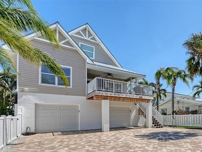 5007 2nd Ave, Holmes Beach, FL, 34217