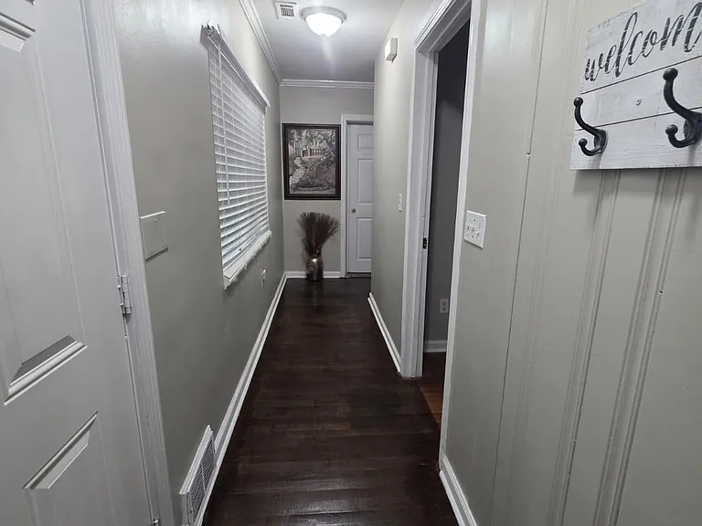 1433 Centra Villa Dr SW — Photo 2