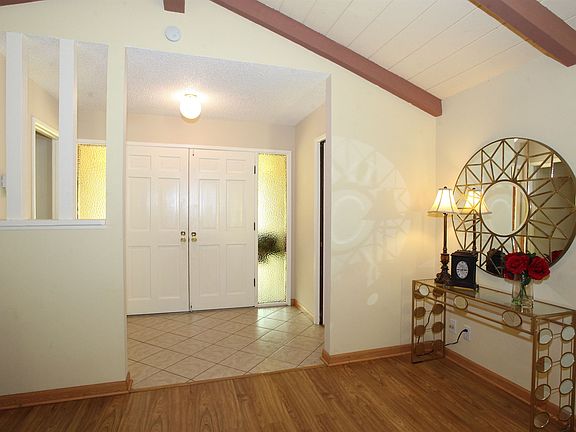 5th image of 160 Porter Ln
