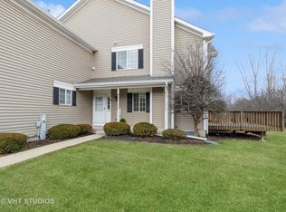 1532 Hickory Rd, Woodstock, IL 60098