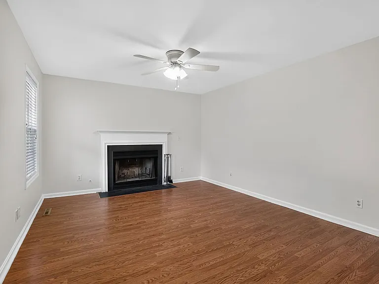 20787 Red Rose Ct — Photo 11