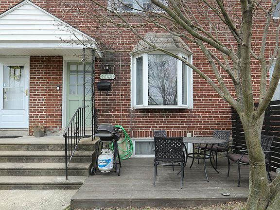 3rd image of 3840 Berkley Ave