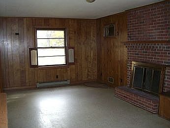 4th image of 1600 Catalina Dr