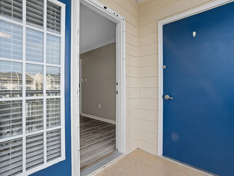 2421 Beachview Dr #H06 — Photo 8