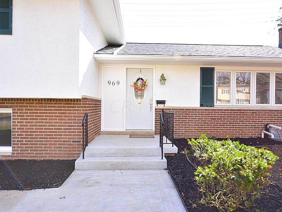 5th image of 969 Thomas Ln