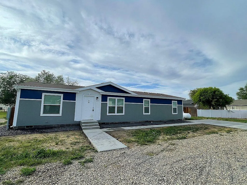 619 Jessica Ave — Photo 3