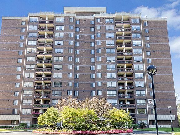 2nd image of 2556 Argyle Rd #601