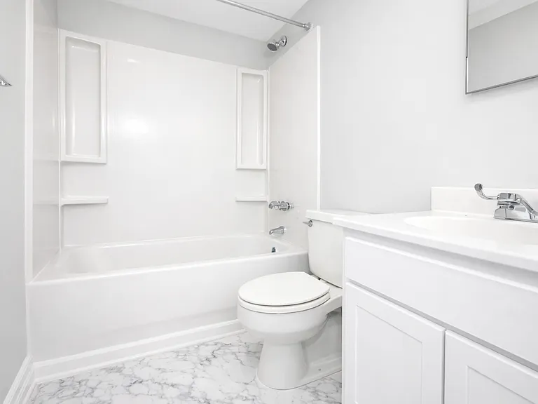 Bellwood Haven Apartment Community — Photo 18