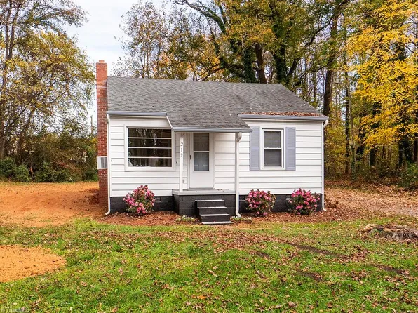219 S 10th St, Mebane, NC 27302