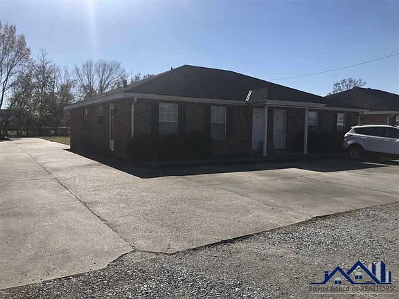 2nd image of 828 Bayou Gardens Blvd APT A