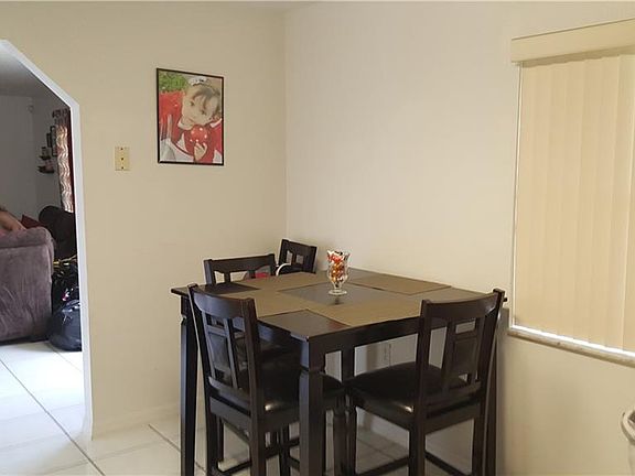 4th image of 345 Caldbeck Way