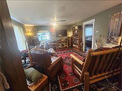 5th image of 313 N Pleasant St #2