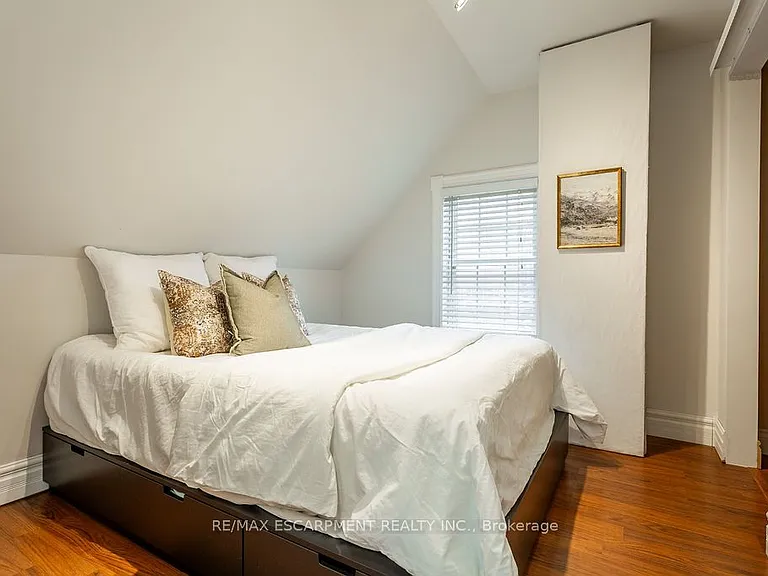 270 Beach Blvd — Photo 24