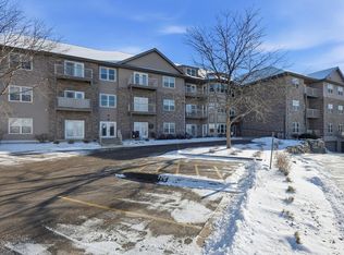 6701 Fairhaven Rd APT 305, Madison, WI 53719
