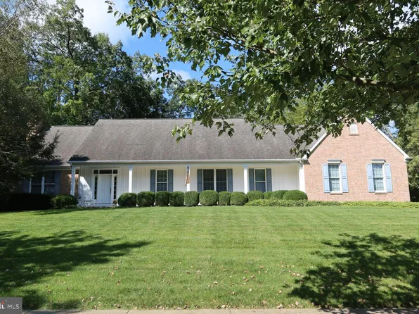 1375 Megan Dr, State College, PA 16803